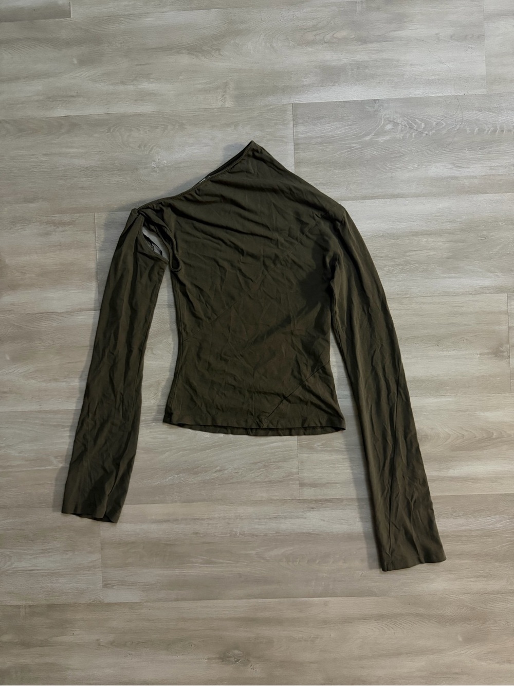 Weekday One-Shoulder Long Sleeve Top in Olive Green